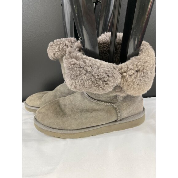 Ugg Australia Women's Grey Leather Shoes/Boots Size 9 SKU 5678 - Picture 5 of 9